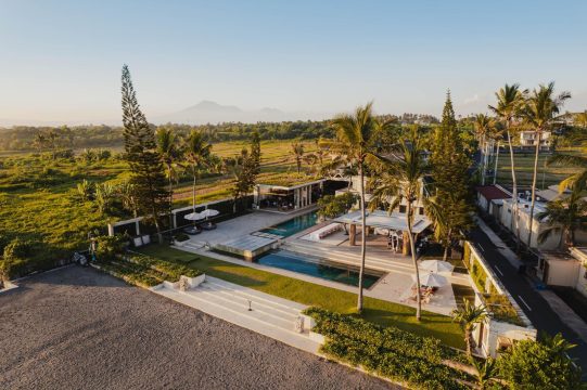 Villa Vedas &ndash; Open for Business and Pledged to Safeguarding Public Beach Access