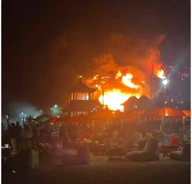 Chez Gado Gado: Iconic Bali Beachside Restaurant Destroyed by Fire