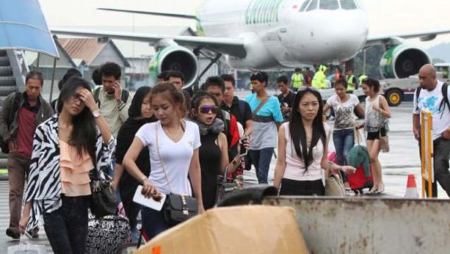 While Anak Krakatau Erupts, Some Domestic Travelers Choose to Extend Their Bali Stay